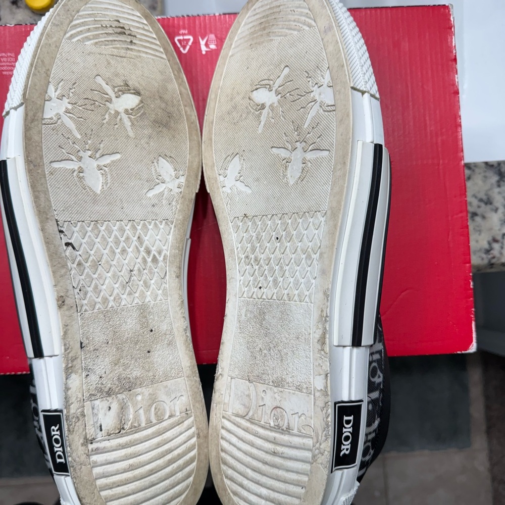 DIOR men’s sneaker size 17 - Picture 5 of 5